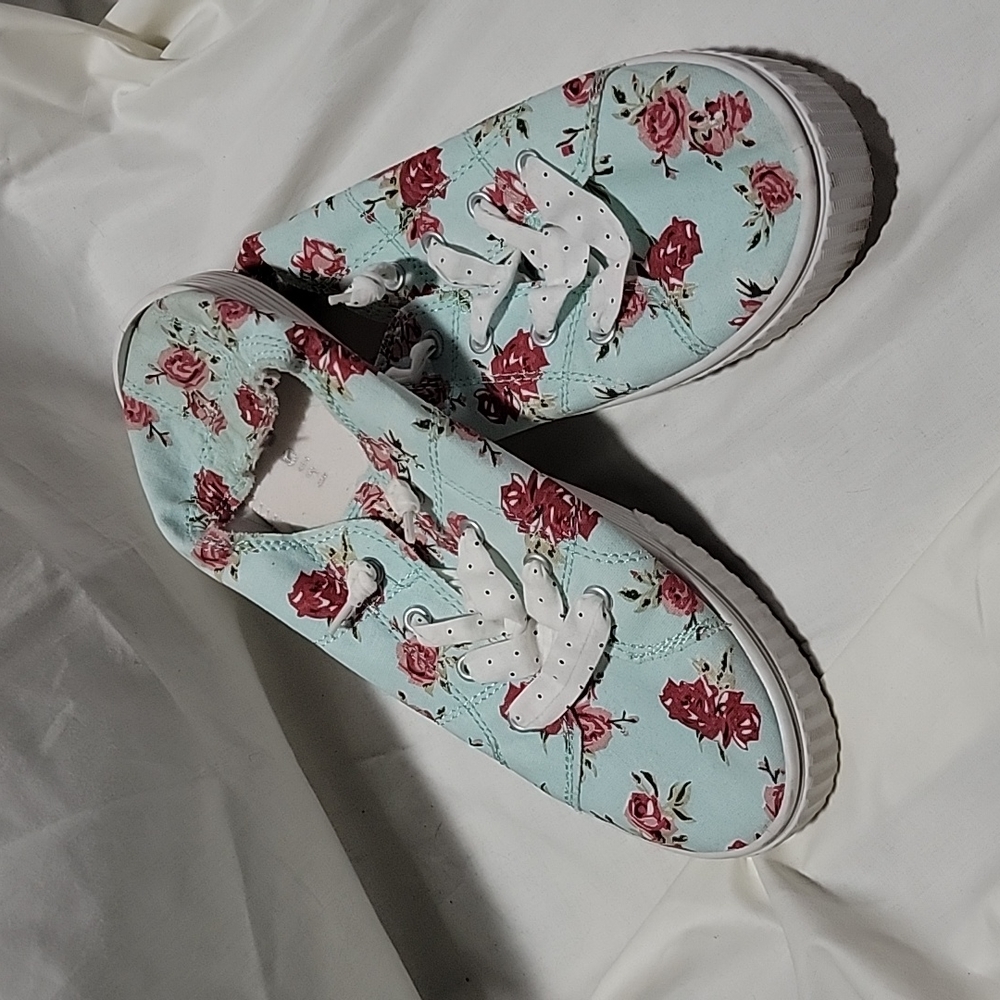 Madden Girl Sneakers